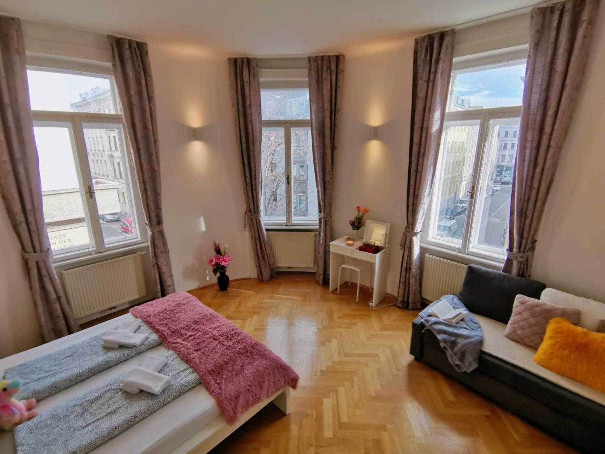 Appartement And Round 3 Minutes To Shopping Center And Schoenbrunn Palace