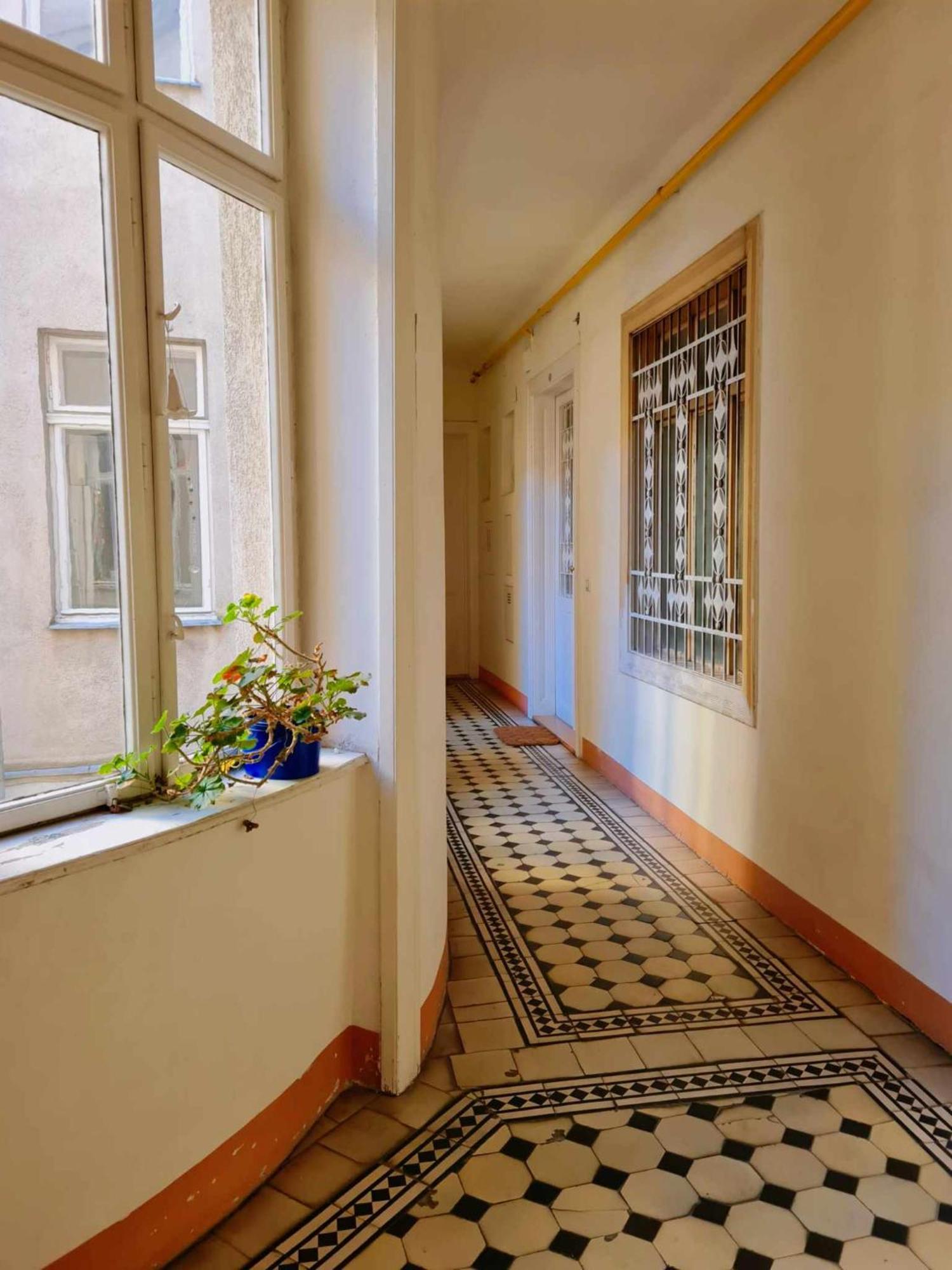 And Round 3 Minutes To Shopping Center And Schoenbrunn Palace Appartement Wenen